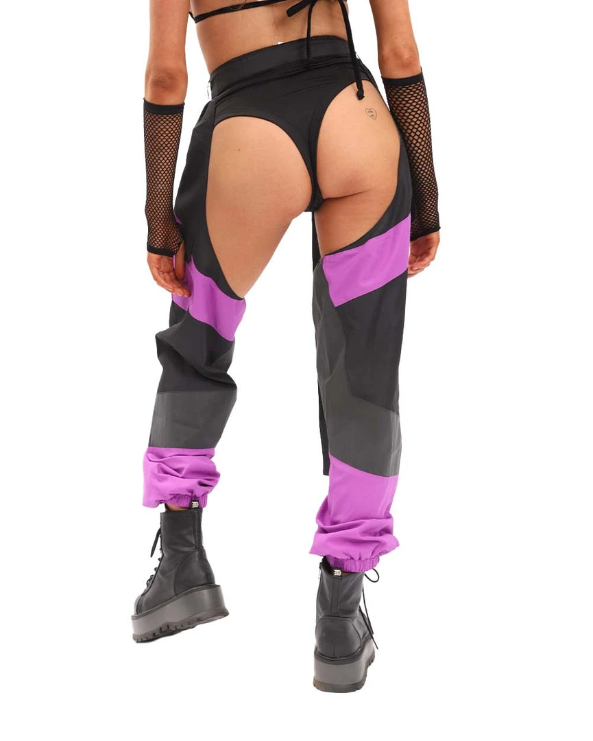 Hot & Delicious Black Bead Cue The Applause Speed Clasp Chaps 10 Hot & Delicious Black Bead Cue The Applause Speed Clasp Chaps