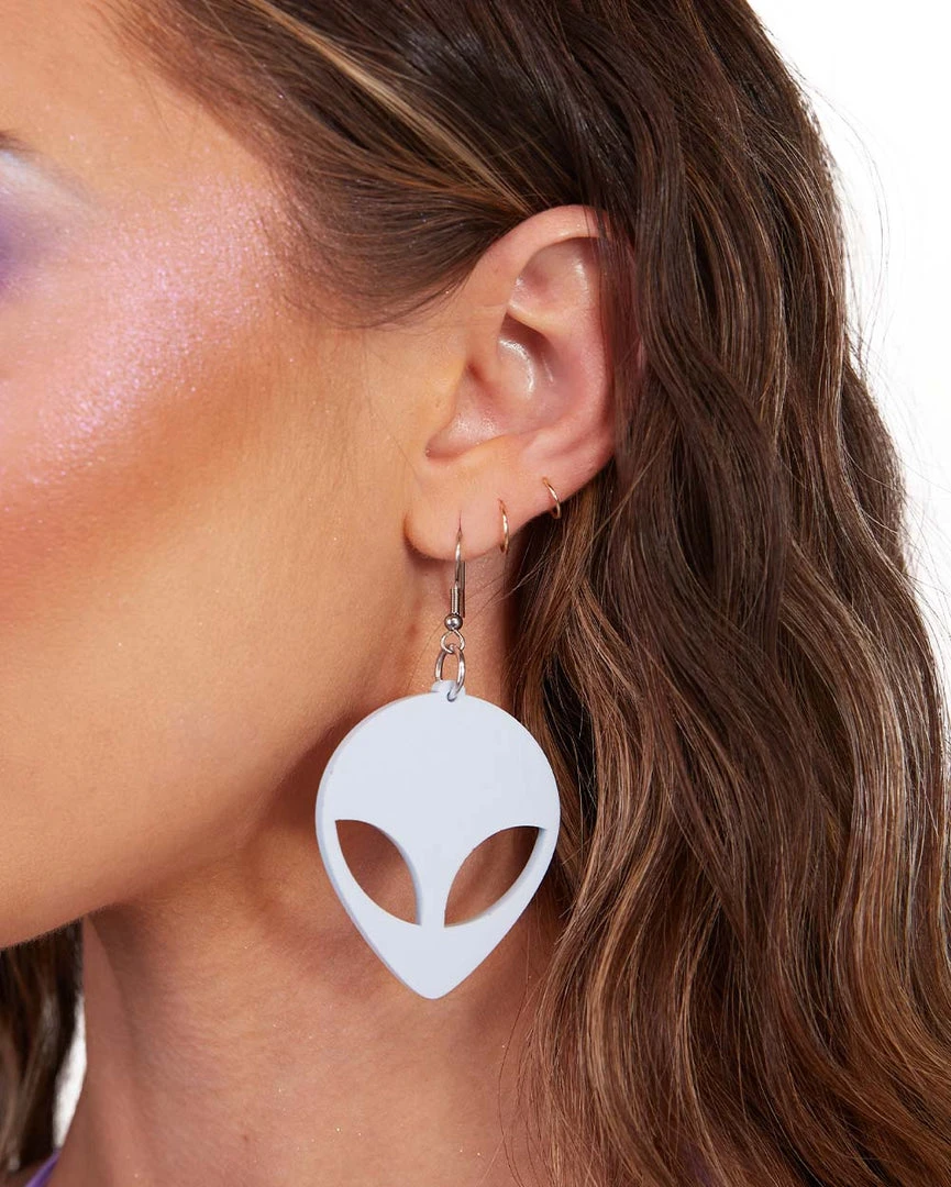 Rolita Couture Accessories Lunita X IHR Close Call Alien Earrings 1 Rolita Couture Accessories Lunita X IHR Close Call Alien Earrings