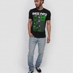 INTO THE AM Men Bass Face Tee