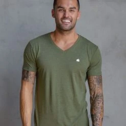 INTO THE AM Basic V-Neck Tee