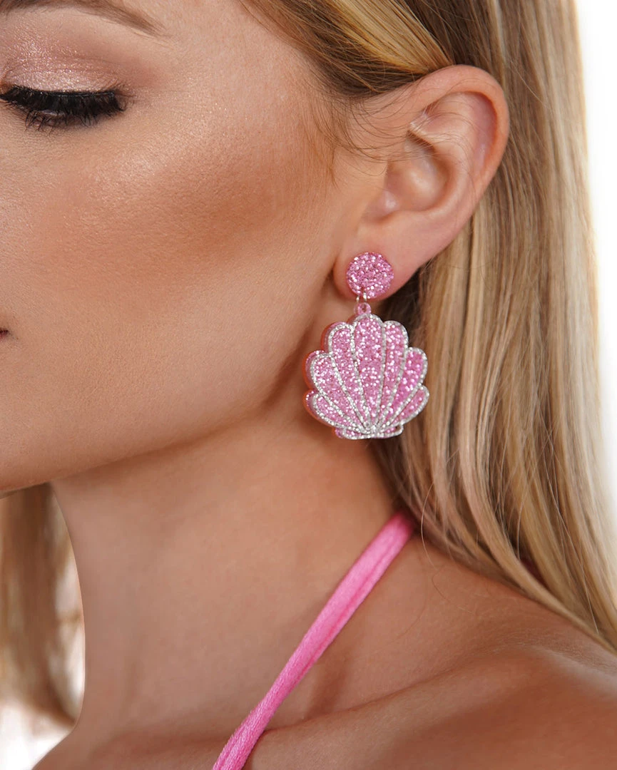 Ole Accessories Sea Me Glitter Conch Acrylic Earrings 1 Ole Accessories Sea Me Glitter Conch Acrylic Earrings